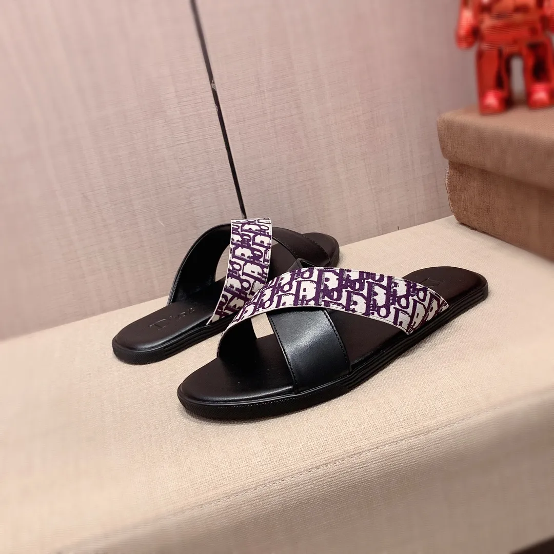 Slippers: New model factory price 220: 🎩🎩🔥🔥《Dior* 》【High·Version】Series of slippers, top purchasing agent🔍🔍Men's 2020 counters are on sale at the same time, imported from Italy, original selected cowhide, exquisite workmanship,), sole: (super comfortable) original factory special supply Original sole, ⚠️Exclusive double-layer movable molded sole, super comfortable⚠️, real shot 🎬The real thing is more beautiful🔍🔍original quality, you can go in and out of the counter at will, 266 positive code 38-44, long-term availability